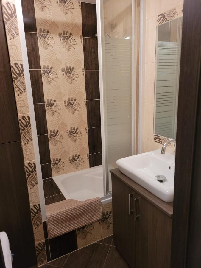 Apartament Lodz Apartment Екстериор снимка